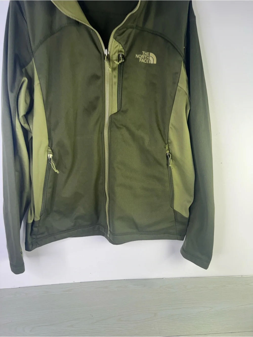 The North Face Soft Shell Jacket Men’s large Green